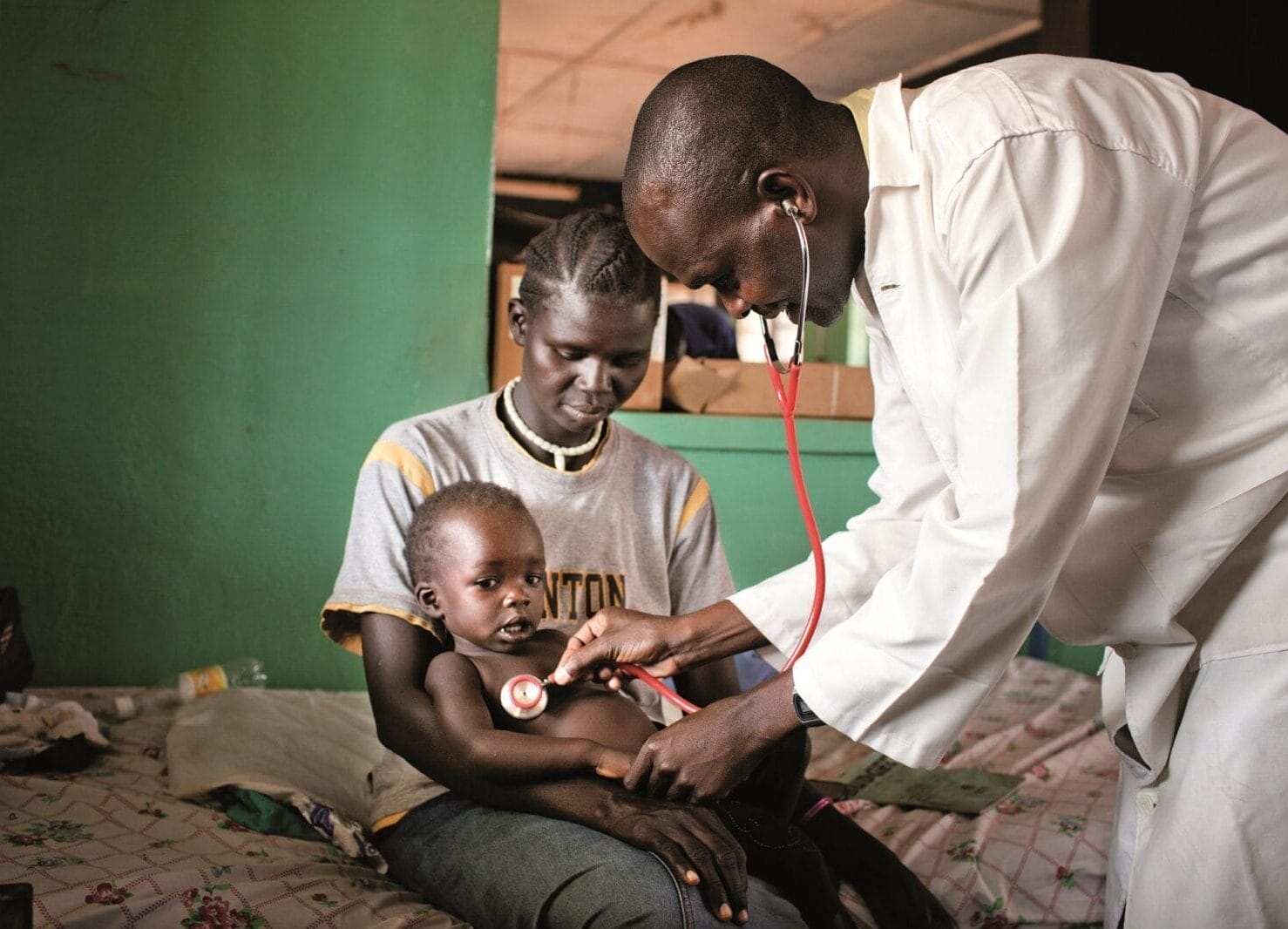 Tagli agli aiuti: l'impatto sulla salute dell'Africa